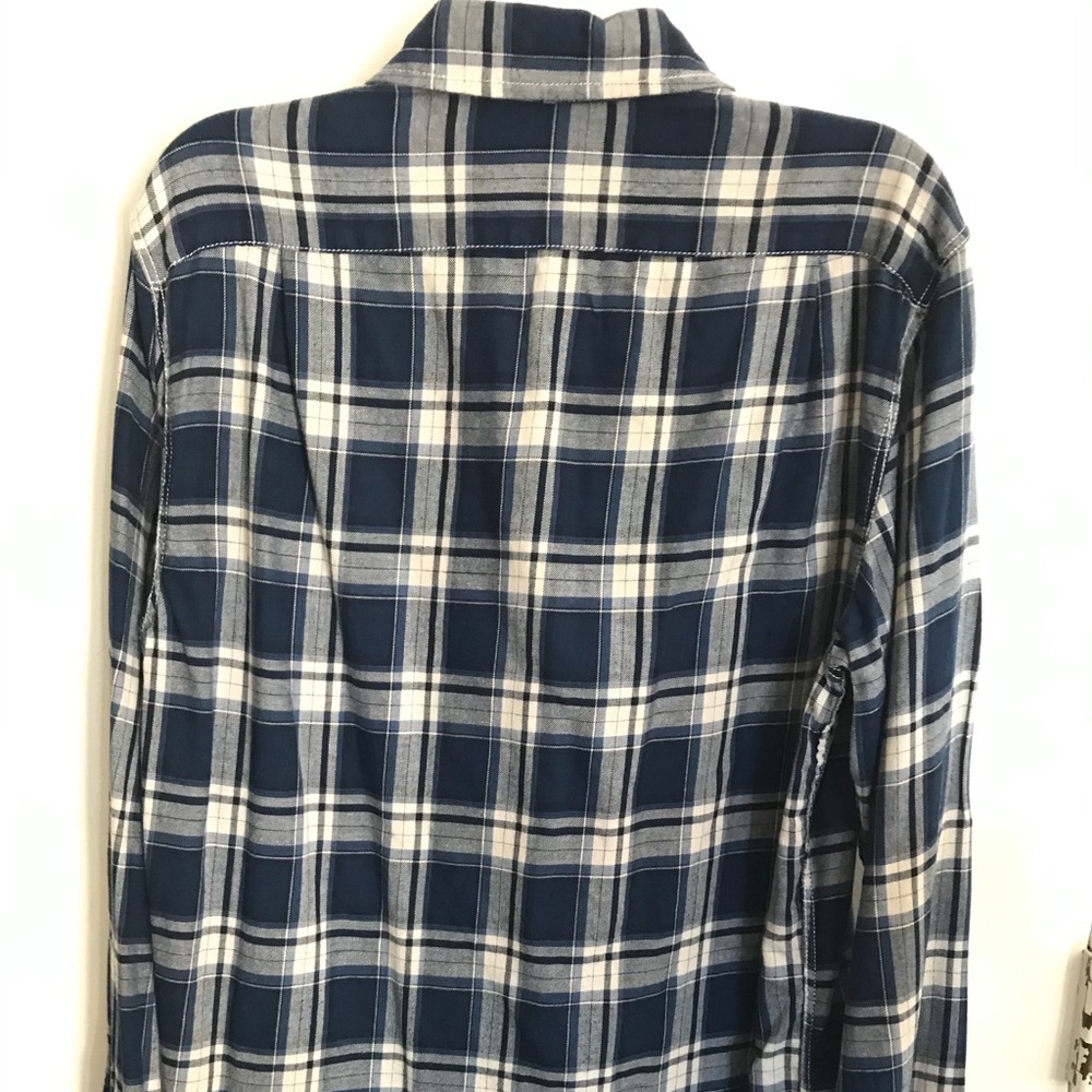 Men’s plaid button up - Picture 3 of 3